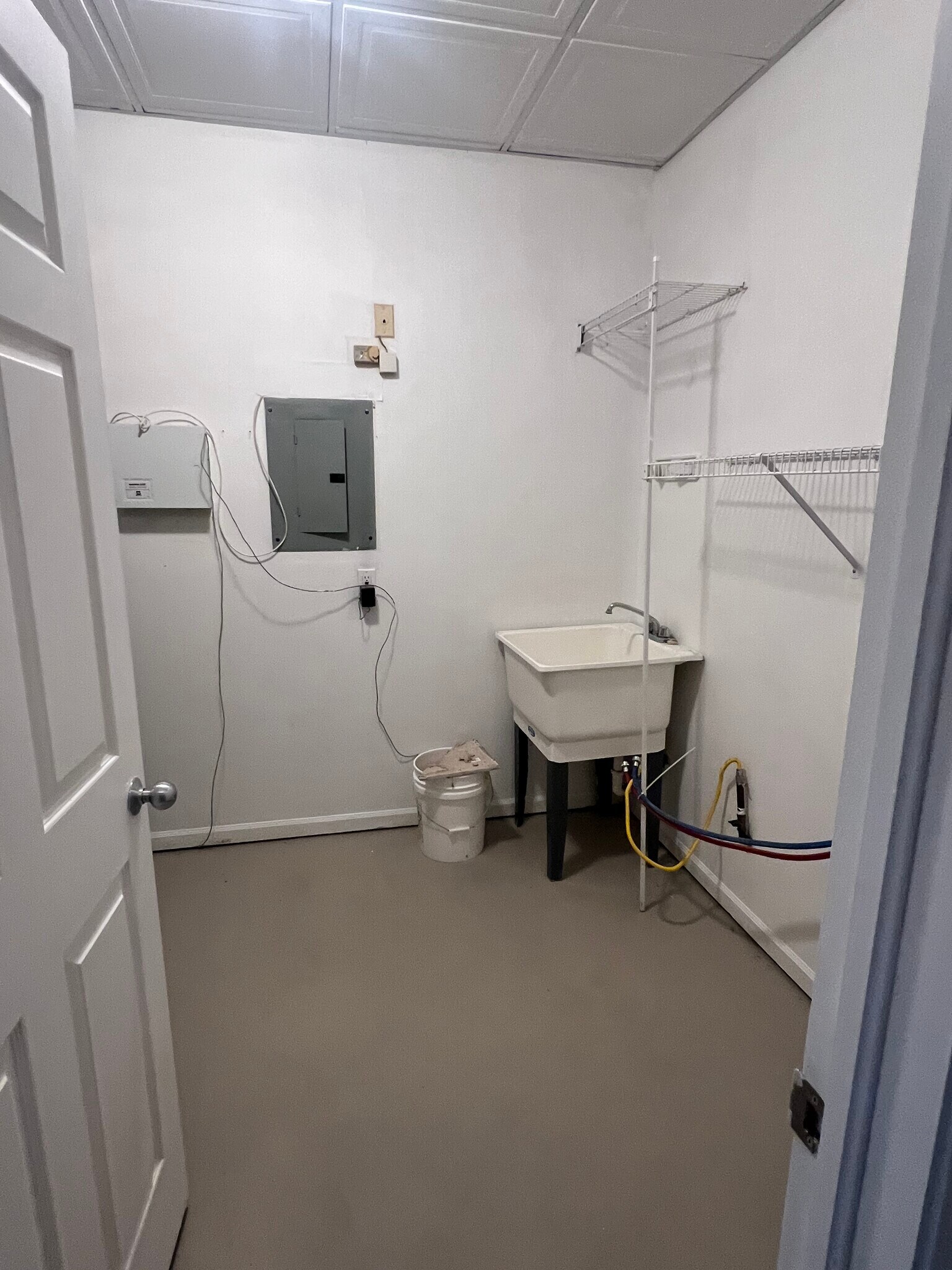 Building Photo - 6505 Saint Andrews Dr