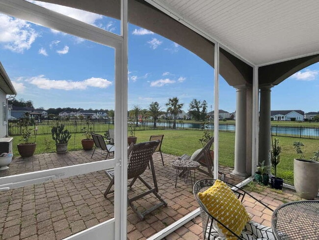 Building Photo - 663 Wyndham Way