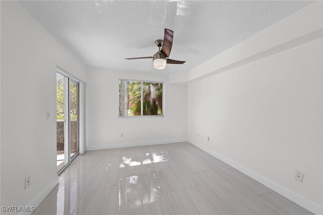 Building Photo - 1830 Florida Club Cir