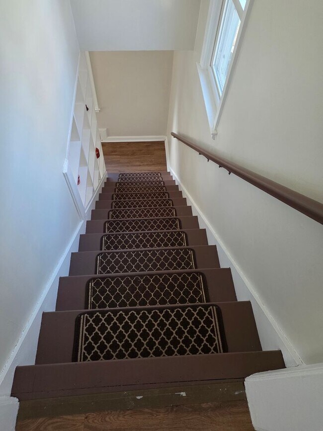 Building Photo - 4 Bedroom 3 Bathroom House in Syracuse