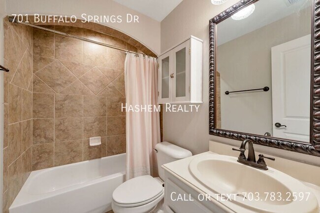 Building Photo - 701 Buffalo Springs Dr