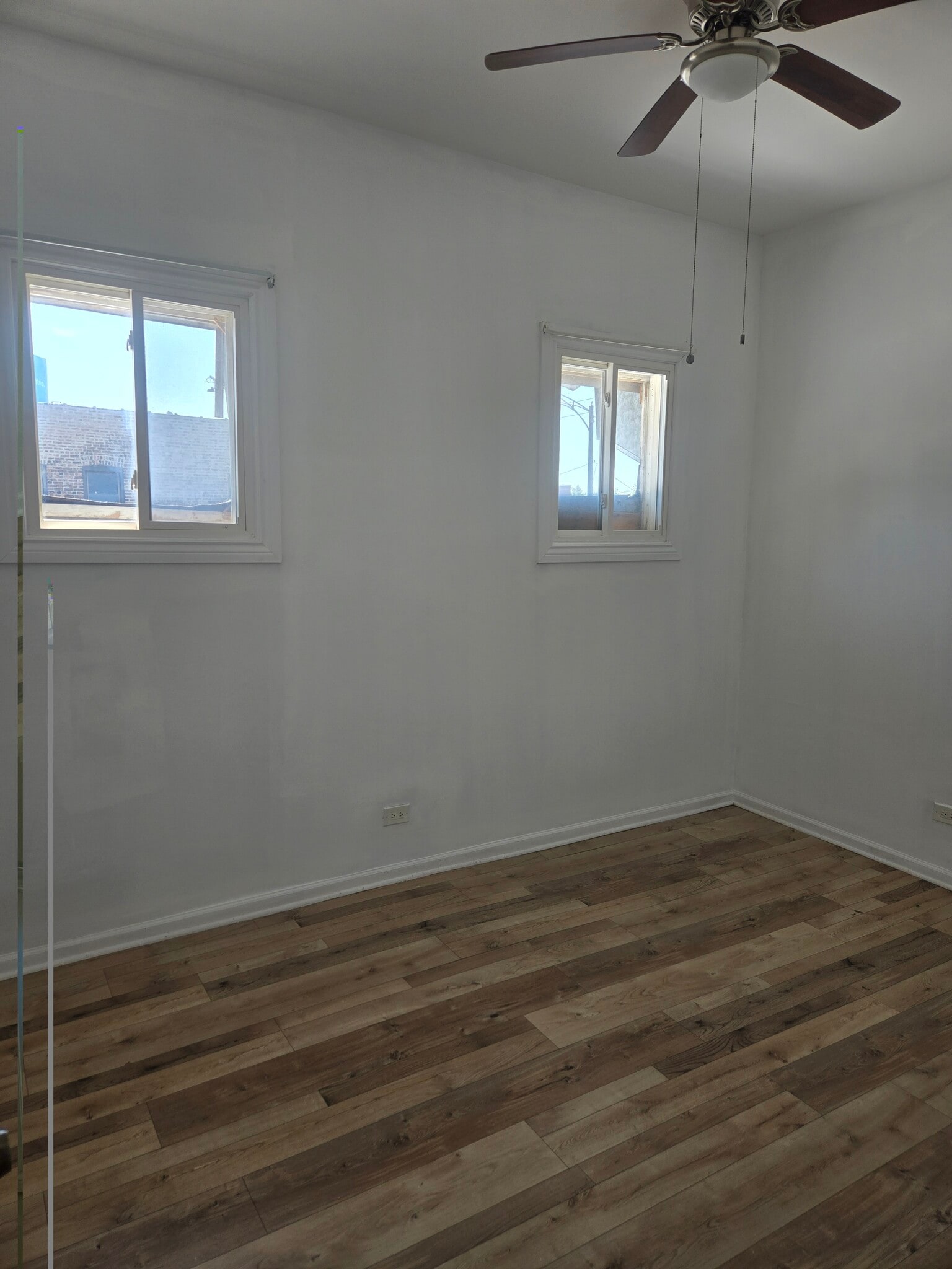 Building Photo - 7055 N Clark St