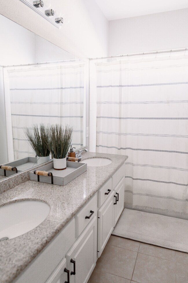 Bathroom - 2005 Golden Trumpet Ave