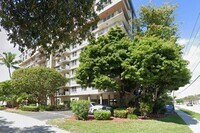 Building Photo - 1625 SE 10th Ave