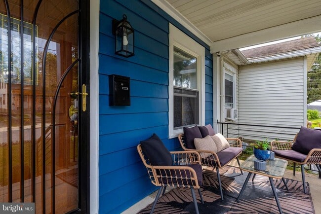 Building Photo - 511 Garfield Ave