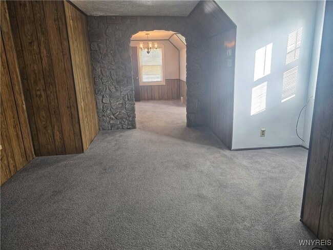 Building Photo - 190 Clover Pl