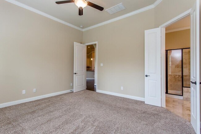 Building Photo - 122 Colton Ct