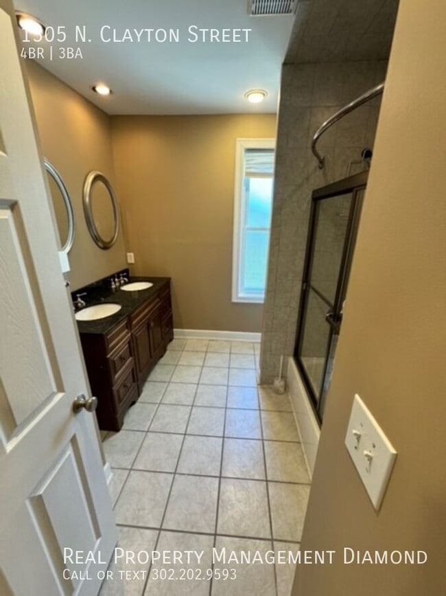 Building Photo - 1305 N Clayton St