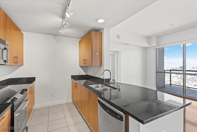 Building Photo - 200 W Sahara Ave