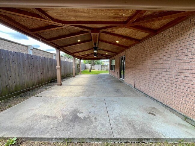 Building Photo - 5517 Rio Sabinas St