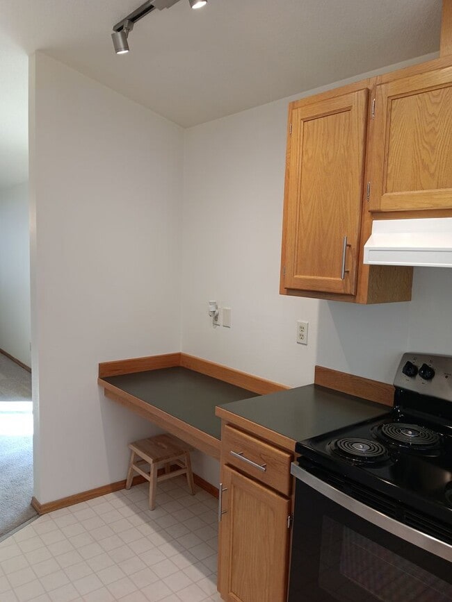 Building Photo - Charming Single-Level Home in Bend’s Mountain View Area