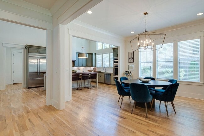 Building Photo - Dream home in the heart of Belle Meade, located on a private dead-end street!