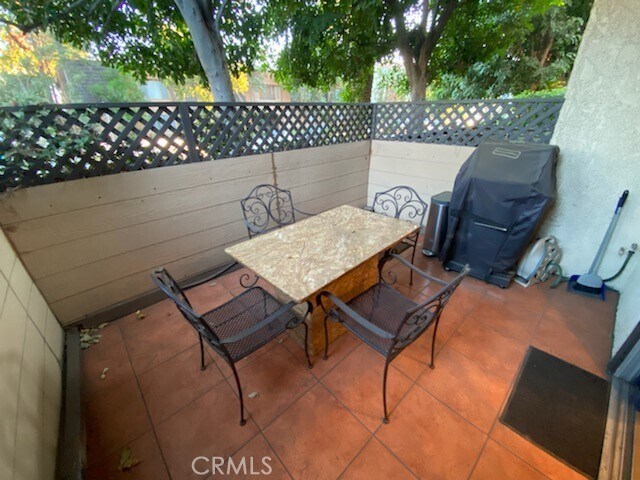 Building Photo - 13601 Valerio St