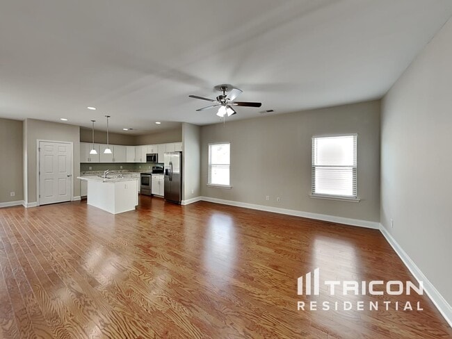 Building Photo - 287 Telavera Dr