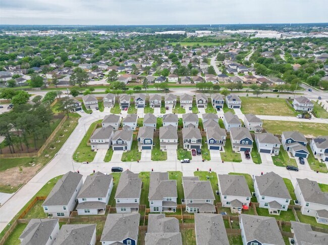 Building Photo - 22015 Sovereign Hts Ln.