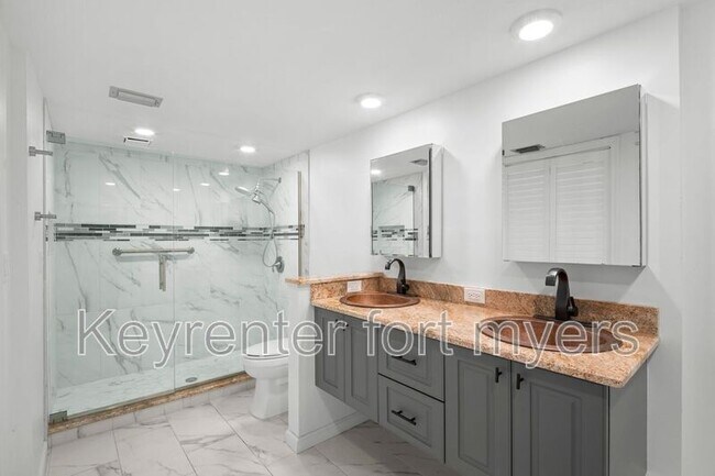 Building Photo - 15456 Admiralty Cir