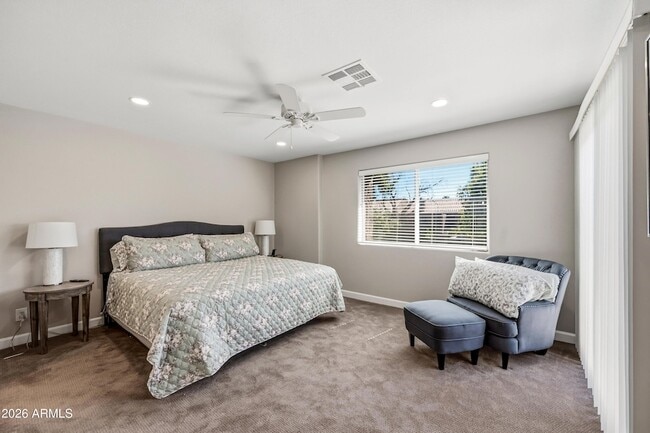 Building Photo - 7340 N Vía Camello Del Norte