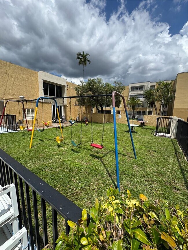 Building Photo - 6841 SW 147th Ave