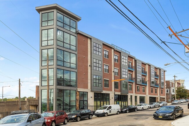 Building Photo - The Bentley Apartments