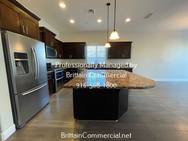 Building Photo - Now Leasing!! Gorgeous 3bd/2ba Single Story Home In Rocklin!