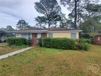 Building Photo - 2261 Mason Dr