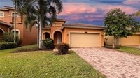 Building Photo - 10132 N Golden Elm Dr