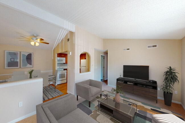 Building Photo - Quakertowne