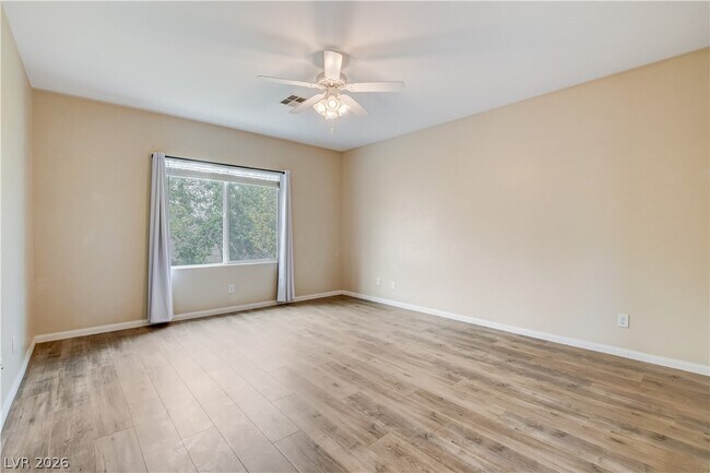 Building Photo - 10474 Howling Coyote Ave