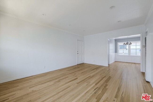 Building Photo - 11683 Chandler Blvd