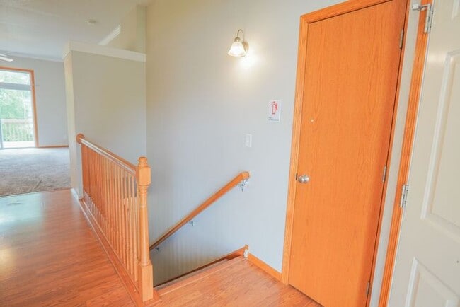Building Photo - $1,850| 3 Bedroom, 2 Bathroom Duplex | No ...