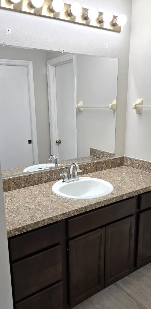 Building Photo - 1164 Lucaya Cir