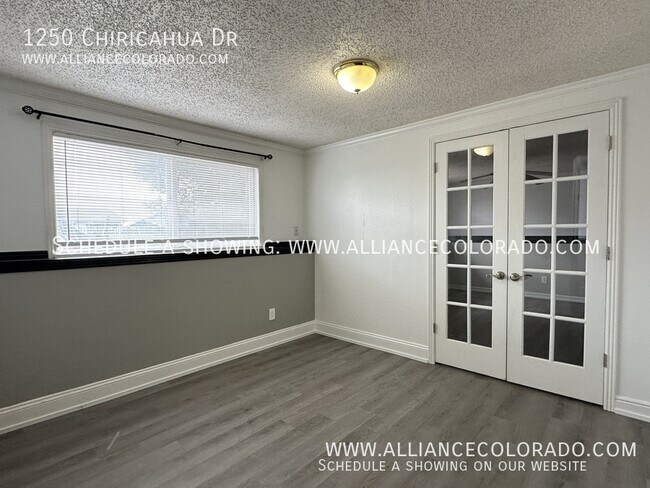 Building Photo - 1250 Chiricahua Dr
