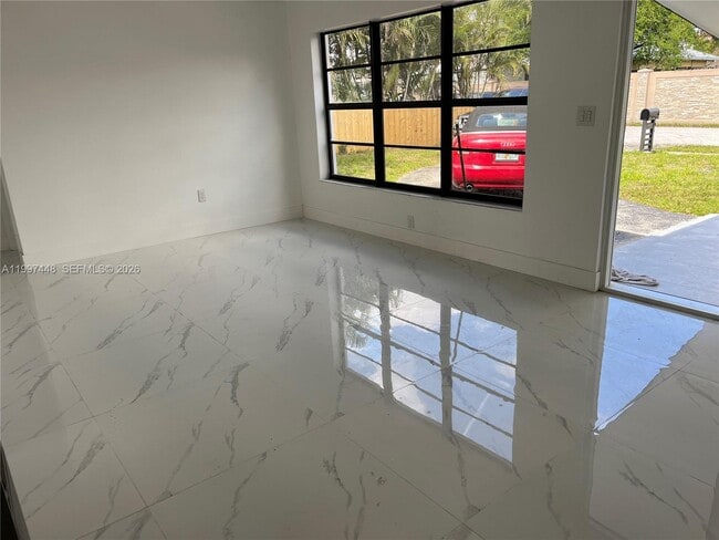 Building Photo - 6370 Atlanta St