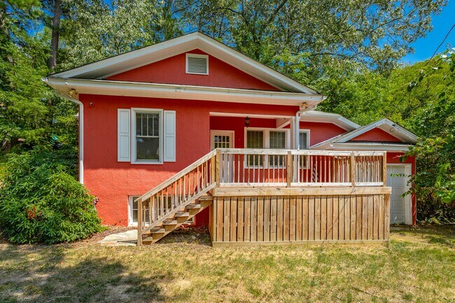 Building Photo - 2 Bedroom Home in North Chattanooga