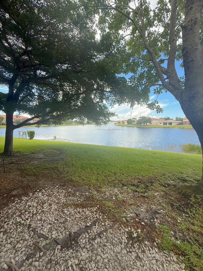 Building Photo - 2125 SW Cape Cod Dr