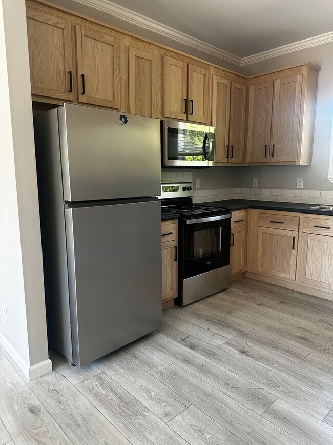 Building Photo - duplex - AFFORDABLE HOUSING guidelines for Rutherford County