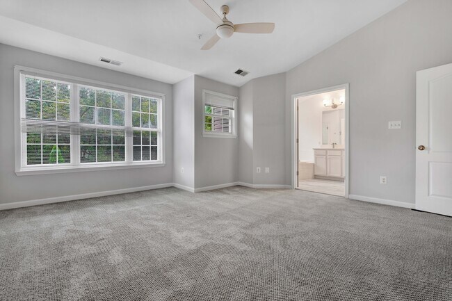 Building Photo - 2032 Ashleigh Woods Ct