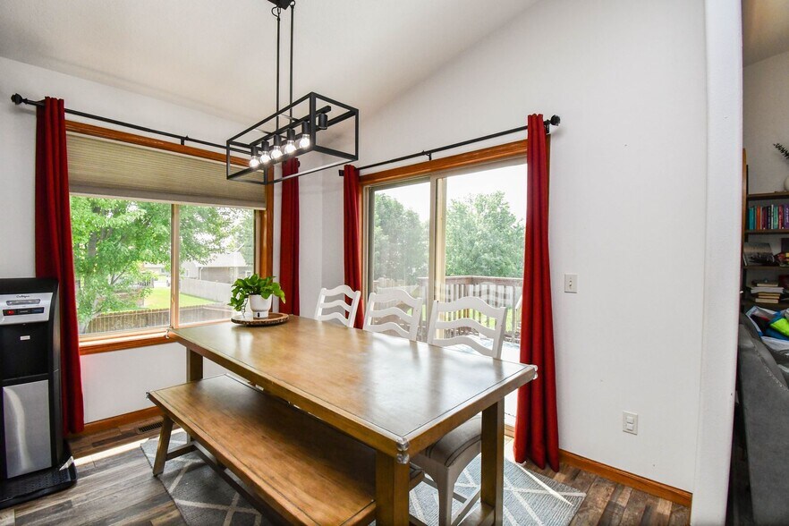 Building Photo - 5704 S San Diego Ave