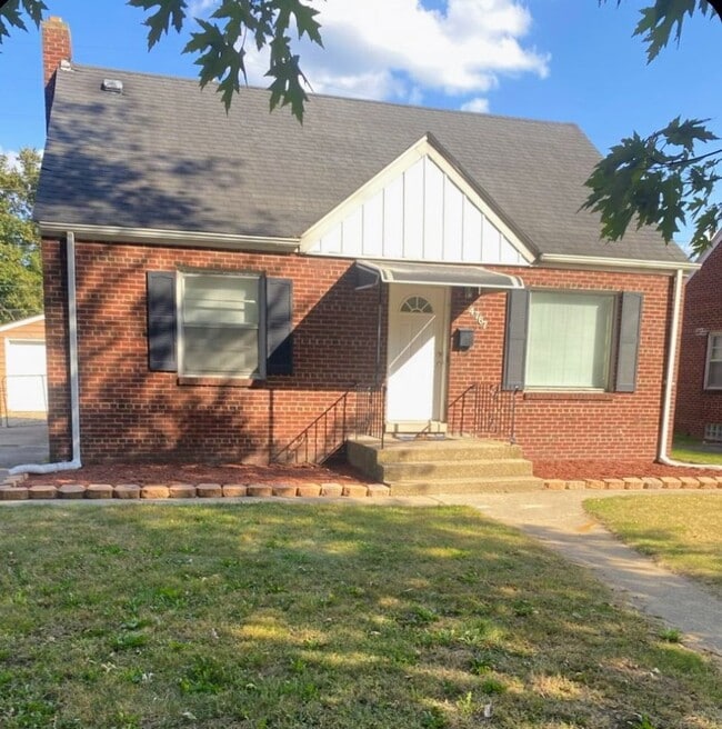 Building Photo - Conveniently Located 3 Bedroom Home