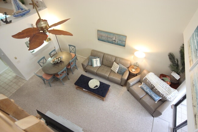 Building Photo - 508 Sea Oats Dr
