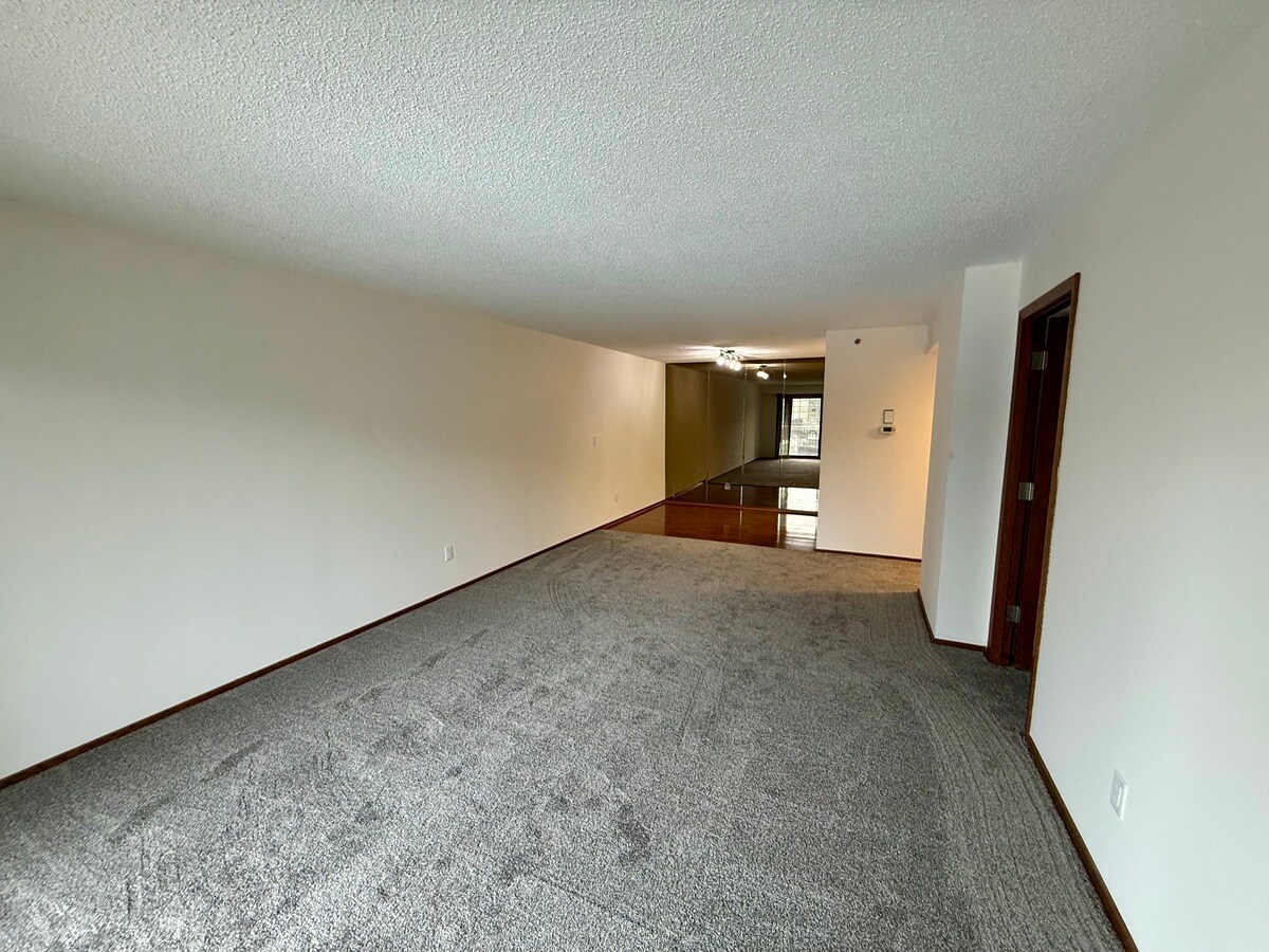 Building Photo - 121 Washington Ave S