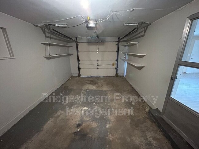 Building Photo - 4187 Cordell Dr