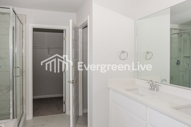 Building Photo - 28599 Halford Dr