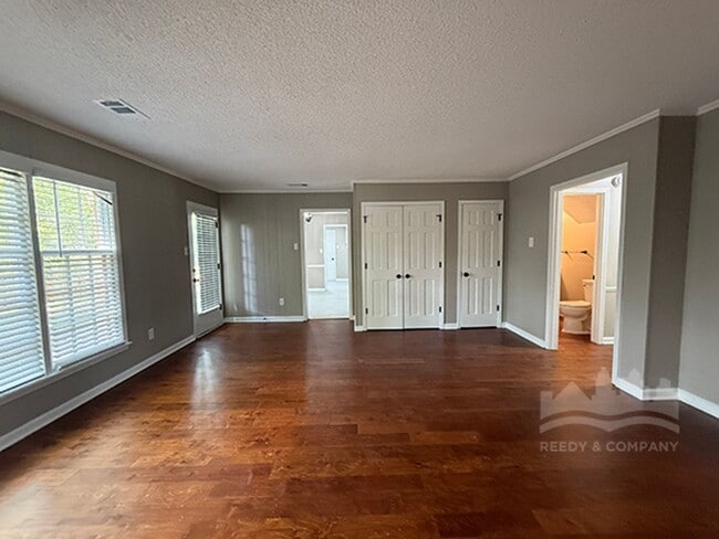 Building Photo - Welcome to your dream home in the heart of...