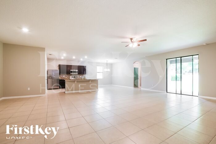 Building Photo - 31123 Fairvista Dr
