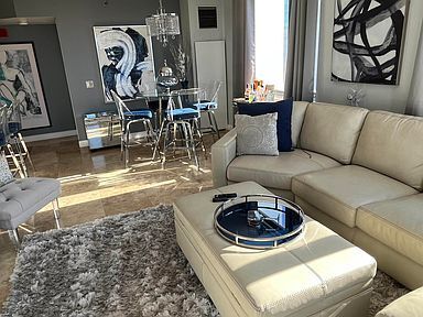 Building Photo - Stunning, Fully Renovated 2BR/2BA Condo at...