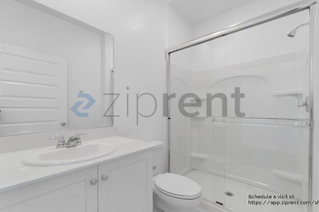 Building Photo - 10365 Bayson Wy