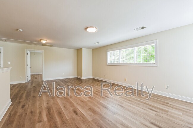 Building Photo - 3317 Bridgewick Rd