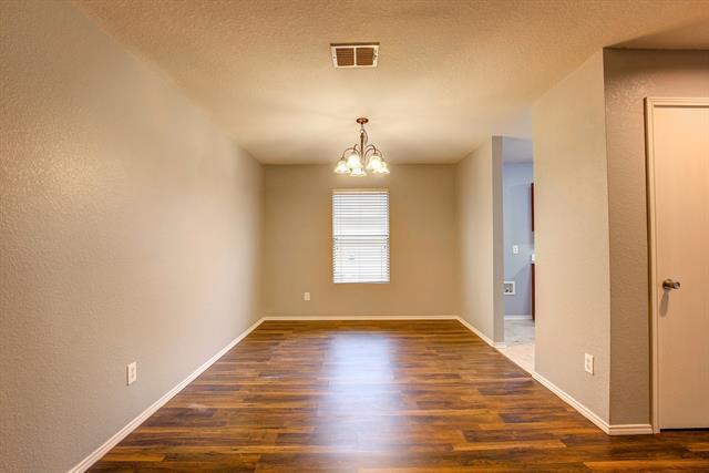 Building Photo - 705 Poncho Ln