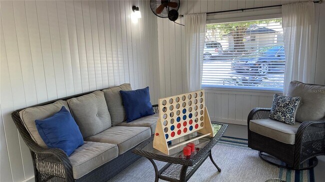 Building Photo - 2504 S Milmar Dr